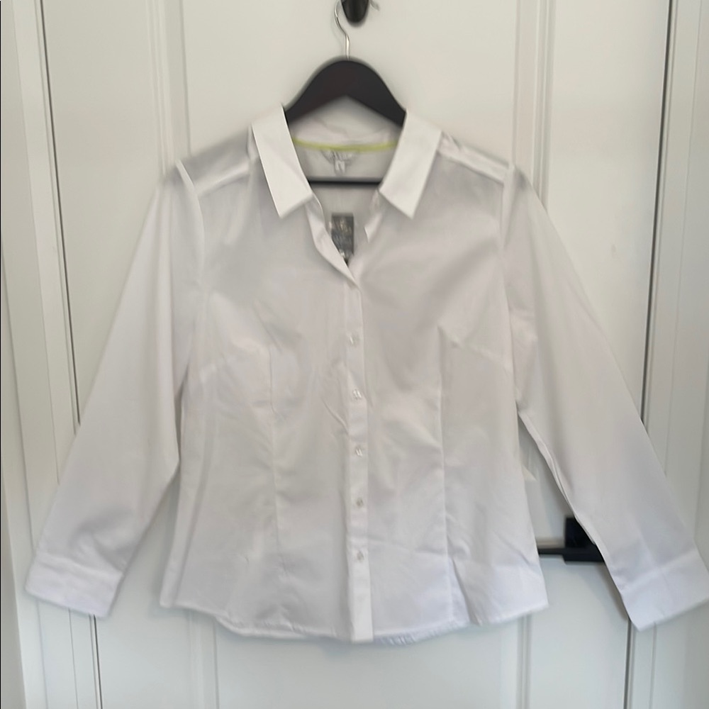 Reitman’s Classic White Woman’s Shirt
